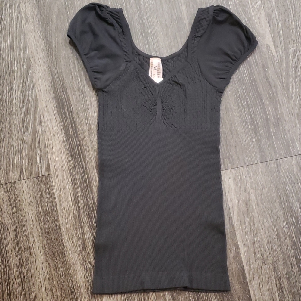Bundle Of Fitted Tops - Picture 6 of 8